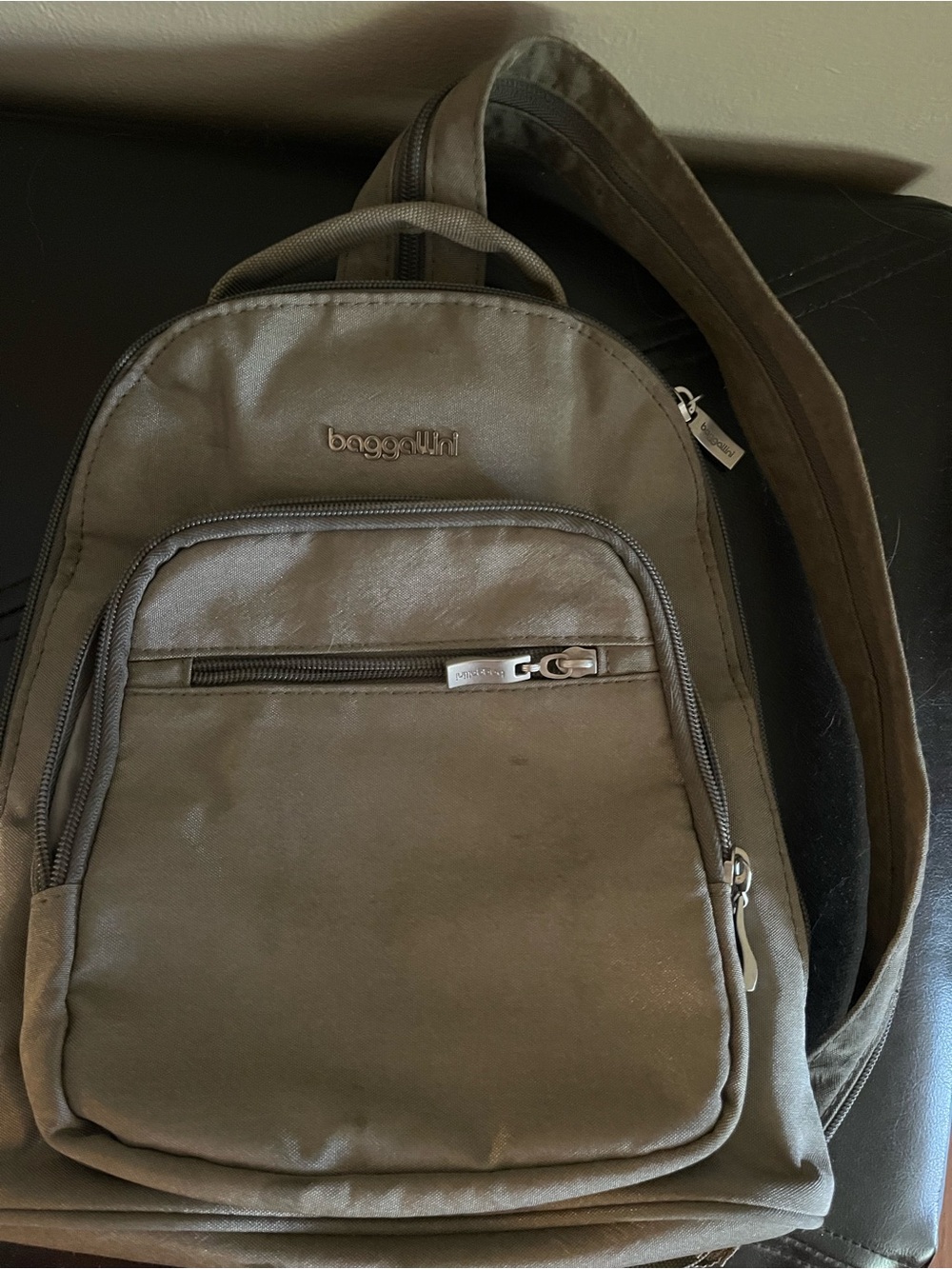 Baggallini Gray Sling Purse/Backpack